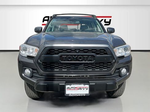 Used 2021 Toyota Tacoma SR5 w/ Technology Package AWD/4WD image 2