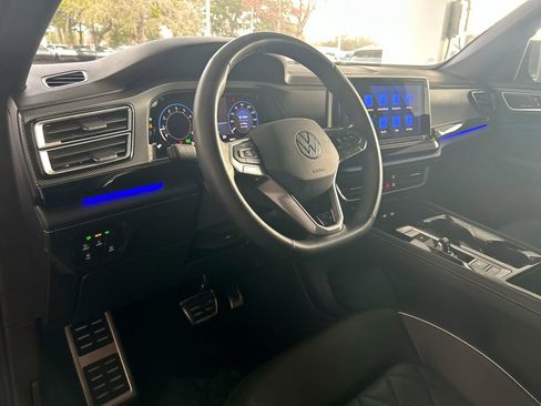 Certified 2025 Volkswagen Atlas Cross Sport SEL Premium R-Line image 14