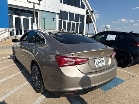 Used 2022 Chevrolet Malibu LT FWD image 7