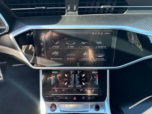 Used 2022 Audi S6 Premium Plus image 18