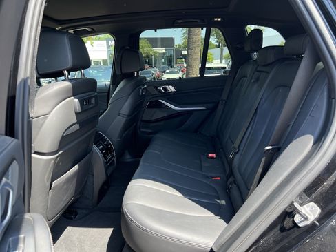 Used 2021 BMW X5 xDrive40i w/ Executive Package AWD/4WD image 31