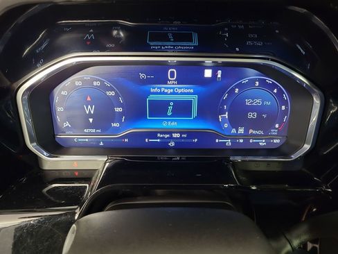 Used 2023 Chevrolet Silverado 1500 RST image 11