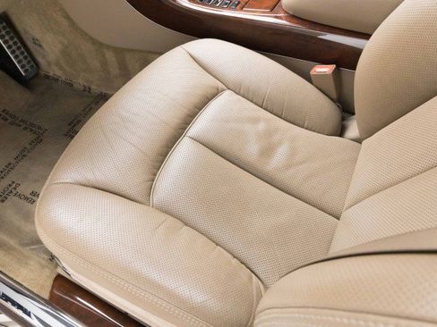 Used 2012 Maybach 62 RWD image 40