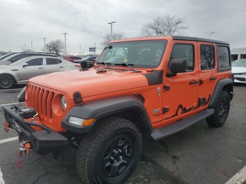 Used 2018 Jeep Wrangler Unlimited Sport image 2
