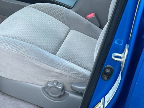 Used 2010 Toyota Tacoma PreRunner image 17