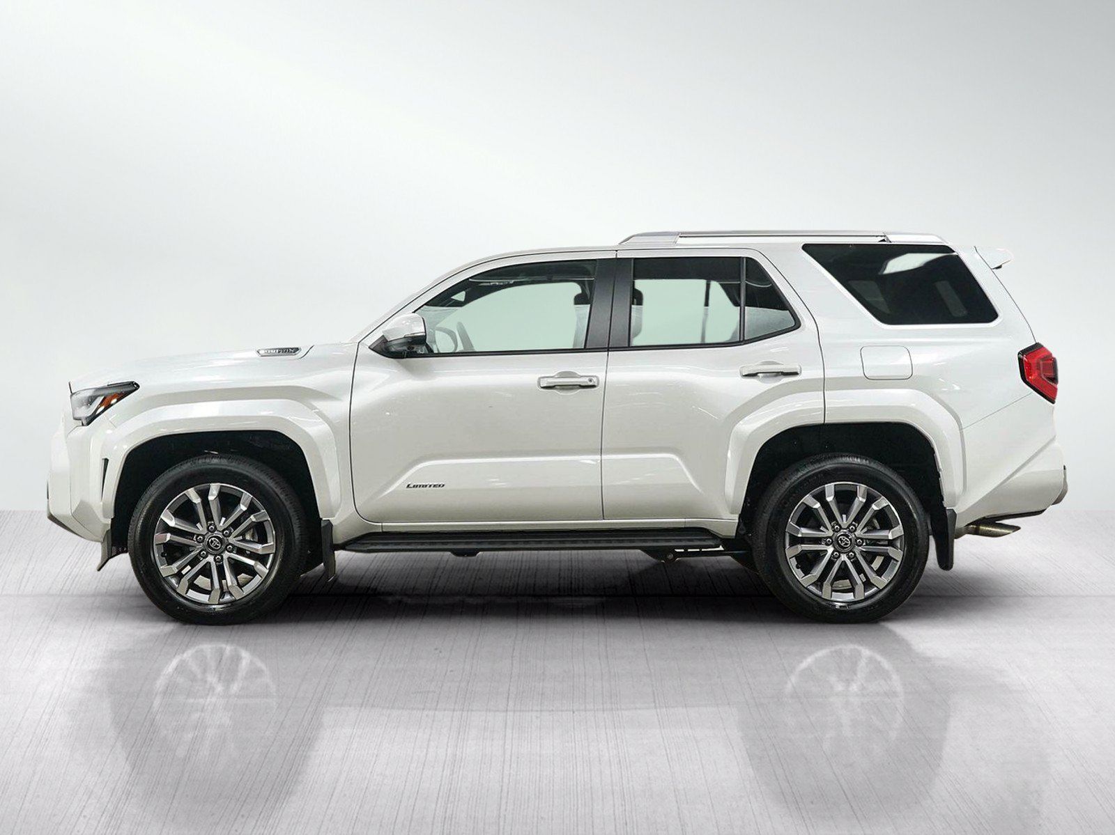 Used 2026 Toyota 4Runner Limited AWD/4WD image 2