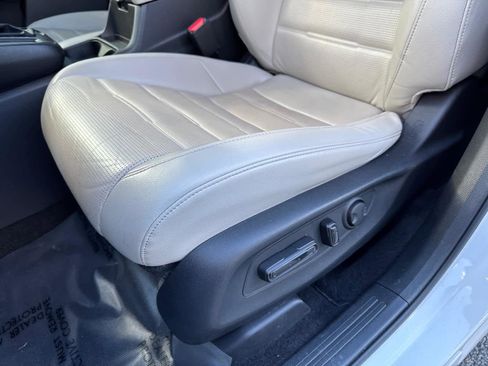 Certified 2023 Honda CR-V EX-L image 17