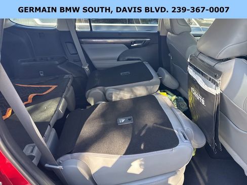 Used 2021 Toyota Highlander Platinum image 26