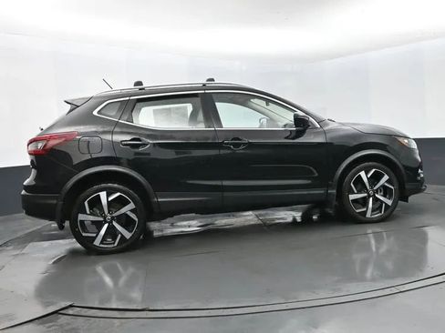 Used 2021 Nissan Rogue Sport SL AWD/4WD image 4