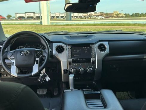 Used 2021 Toyota Tundra SR5 AWD/4WD image 38