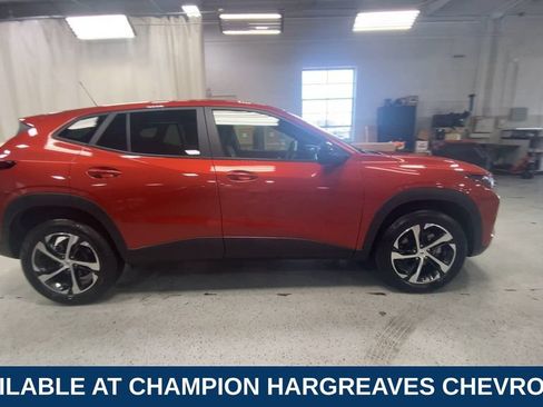 Used 2024 Chevrolet Trax RS w/ Driver Confidence Package FWD image 6