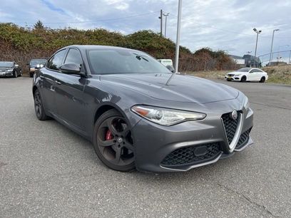 Used 2017 Alfa Romeo Giulia AWD w/ Sport Appearance Package