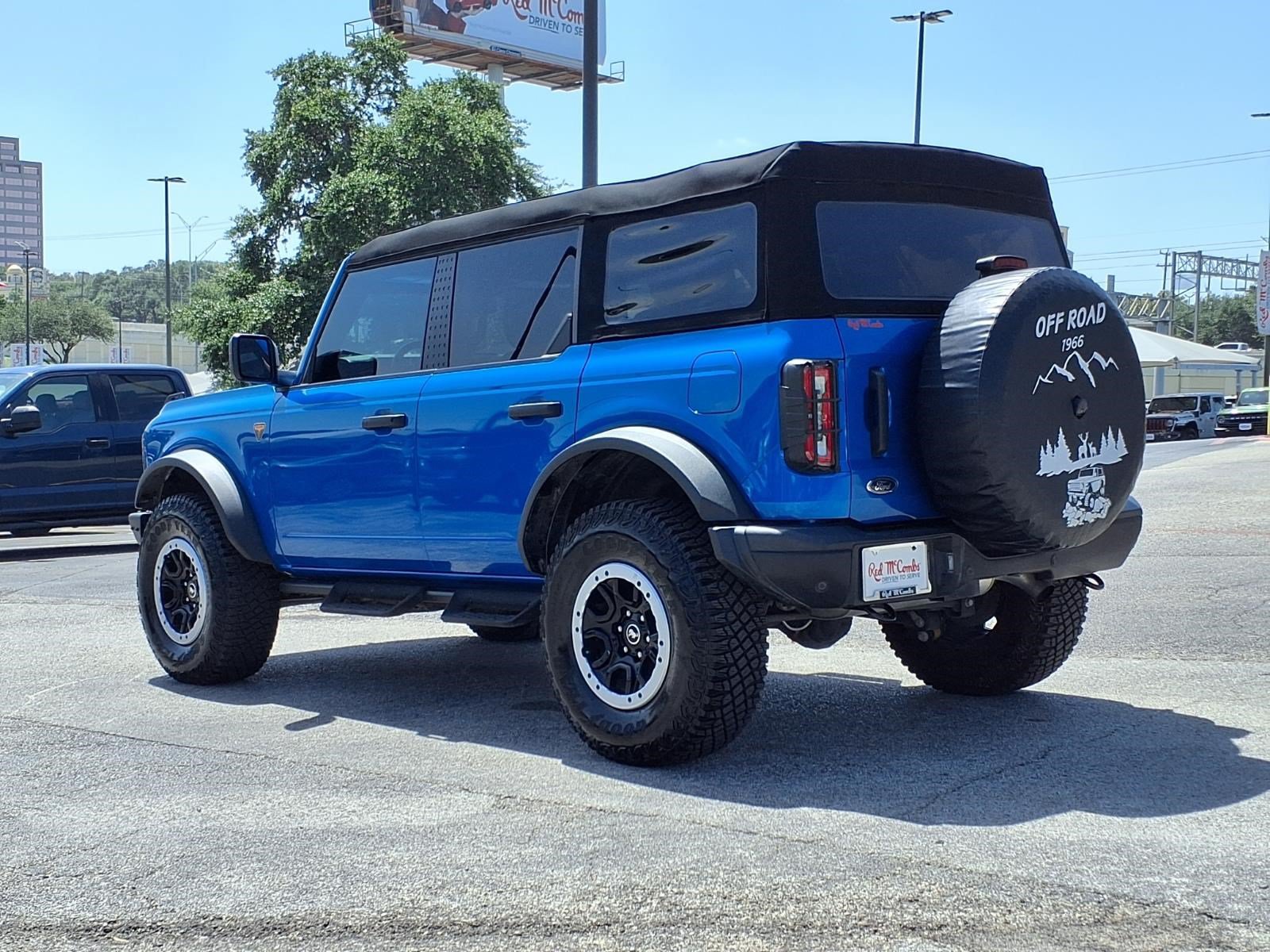 Used 2024 Ford Bronco Badlands w/ Sasquatch Package AWD/4WD image 8
