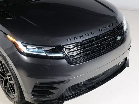 Used 2025 Land Rover Range Rover Velar Dynamic SE AWD/4WD image 29