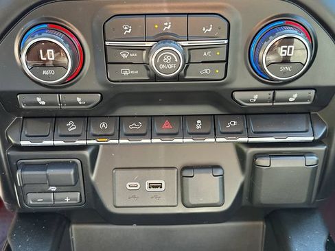 Used 2019 Chevrolet Silverado 1500 RST w/ All-Star Edition AWD/4WD image 30