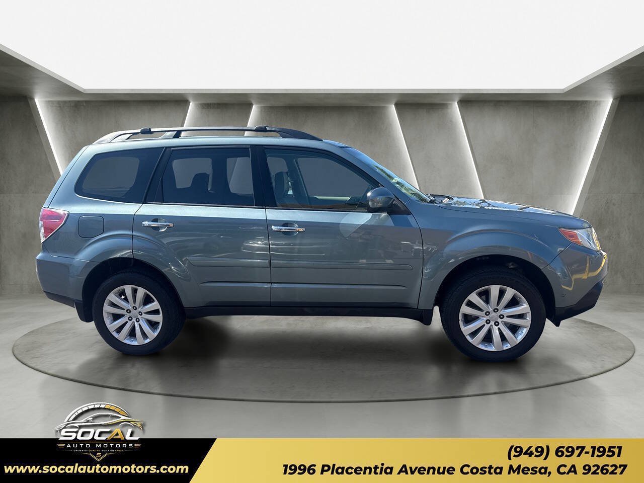 Used 2013 Subaru Forester 2.5X Limited AWD/4WD image 6