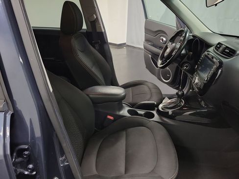 Used 2016 Kia Soul + w/ Audio Package FWD image 22