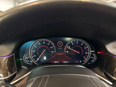 Used 2018 BMW 750i RWD image 37