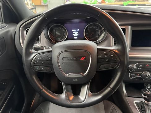Used 2022 Dodge Charger SXT image 19