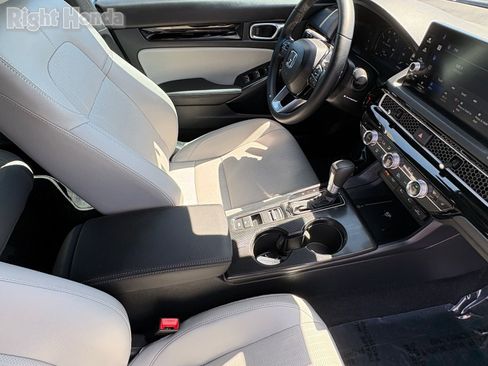 Certified 2025 Honda Civic Sport Touring image 31