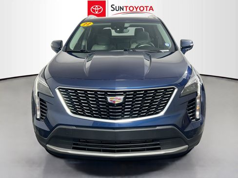 Used 2022 Cadillac XT4 Premium Luxury w/ Enhanced Visibility Package FWD image 10