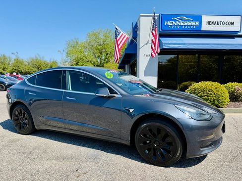 Used 2018 Tesla Model 3 Long Range image 5
