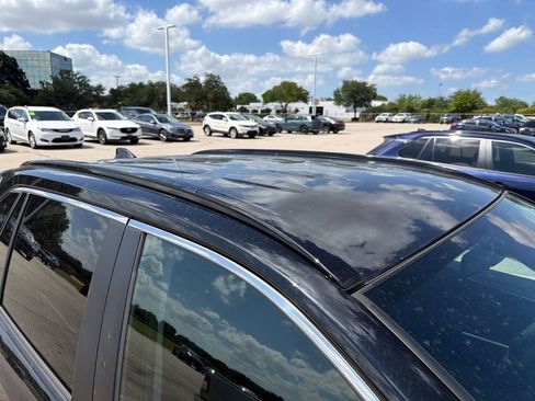 Used 2025 Toyota RAV4 LE AWD/4WD image 5