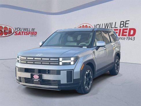 Used 2025 Hyundai Santa Fe SE image 4