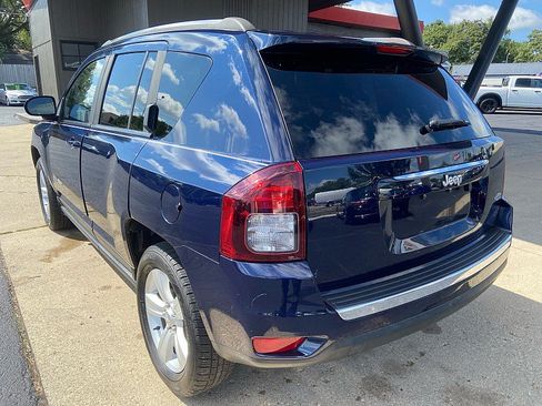 Used 2015 Jeep Compass High Altitude FWD image 3