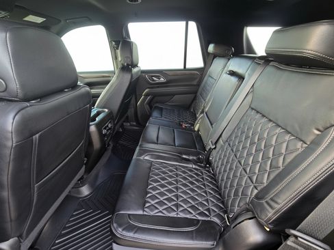 Used 2022 Chevrolet Tahoe LS RWD image 11