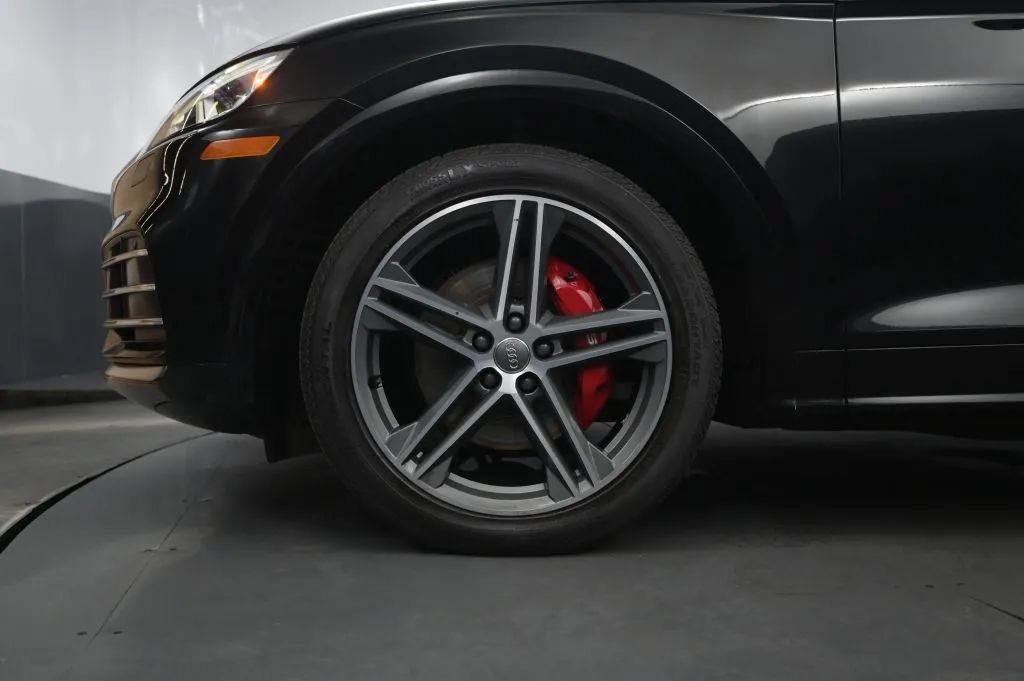 Used 2019 Audi SQ5 Premium Plus w/ Premium Plus Package AWD/4WD image 10