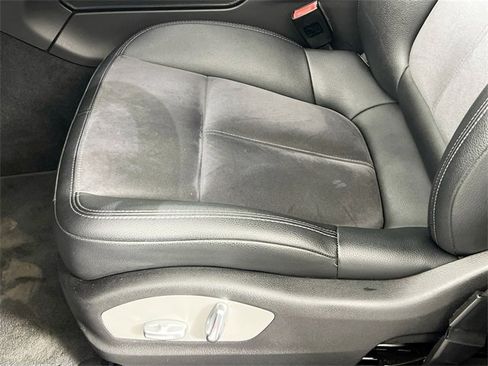 Used 2018 Porsche Macan Base image 20