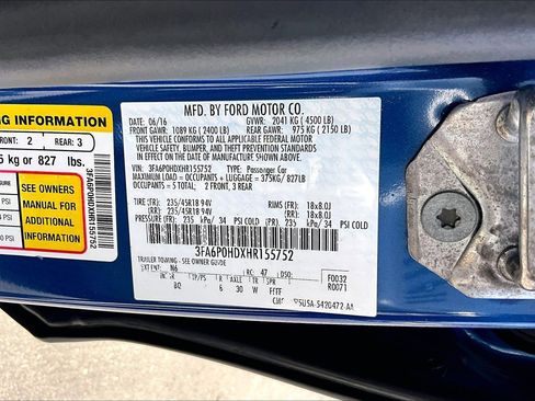Used 2017 Ford Fusion SE w/ Fusion SE Technology Package FWD image 24