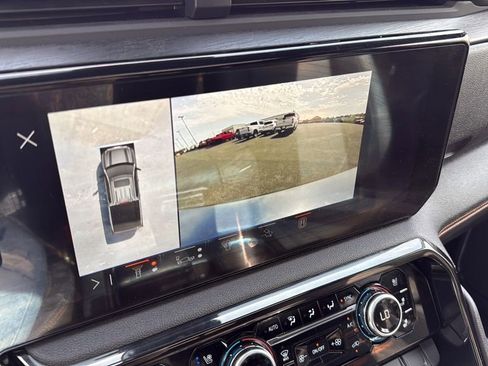 Used 2025 GMC Sierra 1500 AT4 w/ AT4 Premium Package AWD/4WD image 29