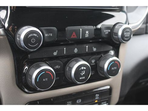 Used 2024 RAM 5500 Laramie image 28