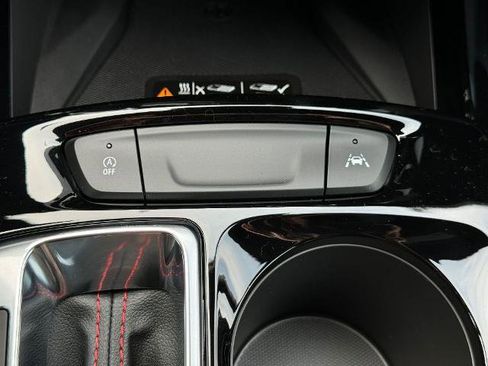 New 2025 Chevrolet Trax RS w/ Sunroof Package image 12