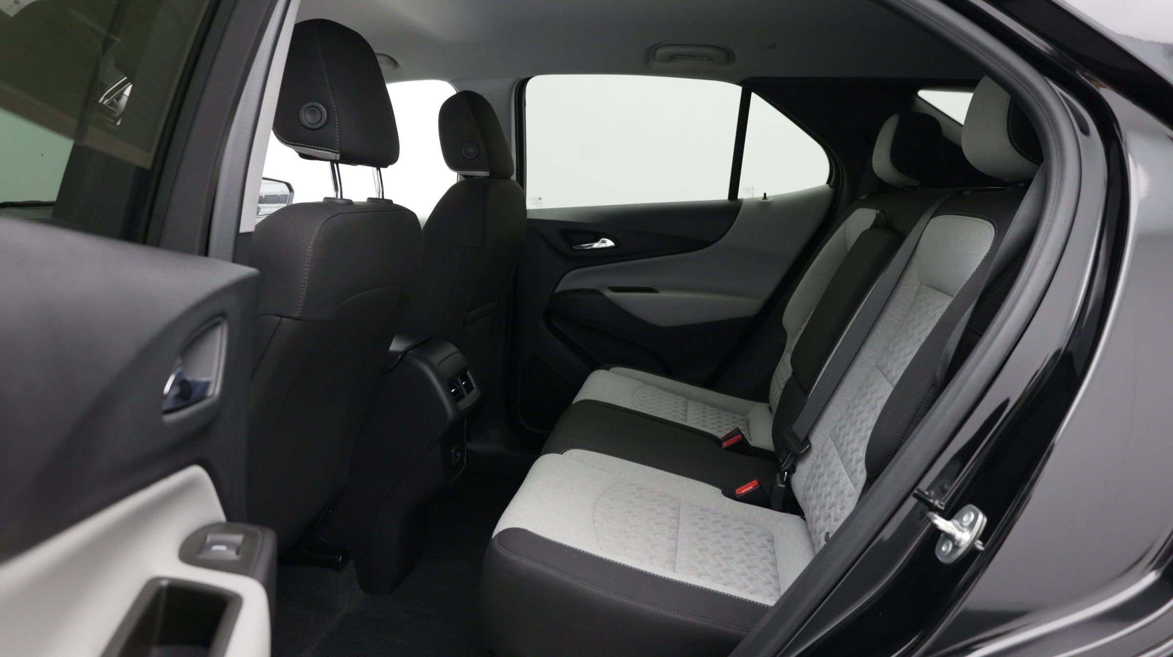 Used 2024 Chevrolet Equinox LS w/ LS Convenience Package AWD/4WD image 31