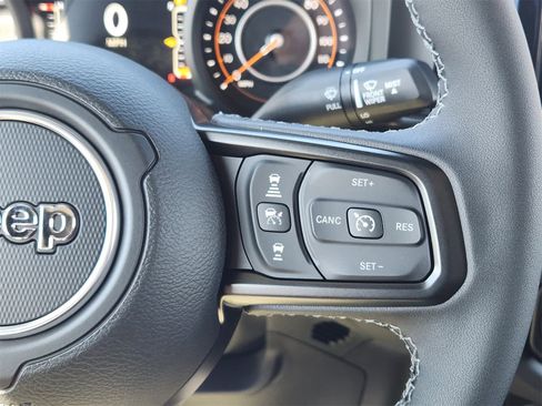 New 2025 Jeep Gladiator Mojave image 26