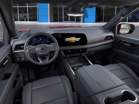 New 2026 Chevrolet Suburban Z71 w/ Z71 Off-Road Package AWD/4WD image 13