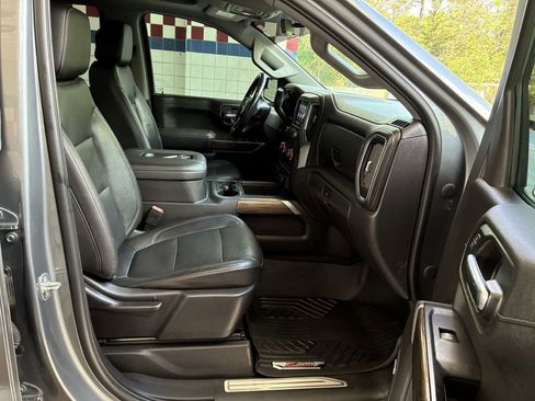 Used 2020 Chevrolet Silverado 1500 RST image 16