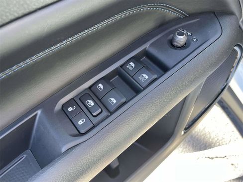 New 2026 Jeep Compass Latitude image 27