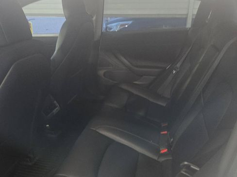 Used 2020 Tesla Model 3 Standard Range Plus RWD image 8