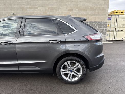 Used 2018 Ford Edge Titanium w/ Technology Package image 4