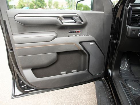 Used 2025 GMC Sierra 1500 AT4 w/ Technology Package AWD/4WD image 20