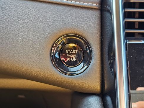 New 2025 Nissan Armada SL image 15