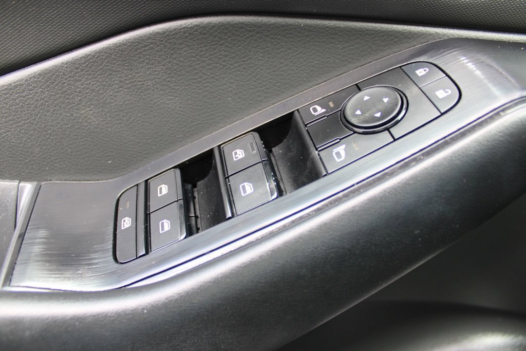 Used 2024 Nissan Rogue S AWD/4WD image 23