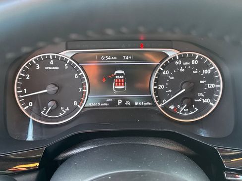 Used 2024 Nissan Pathfinder SV AWD/4WD image 20