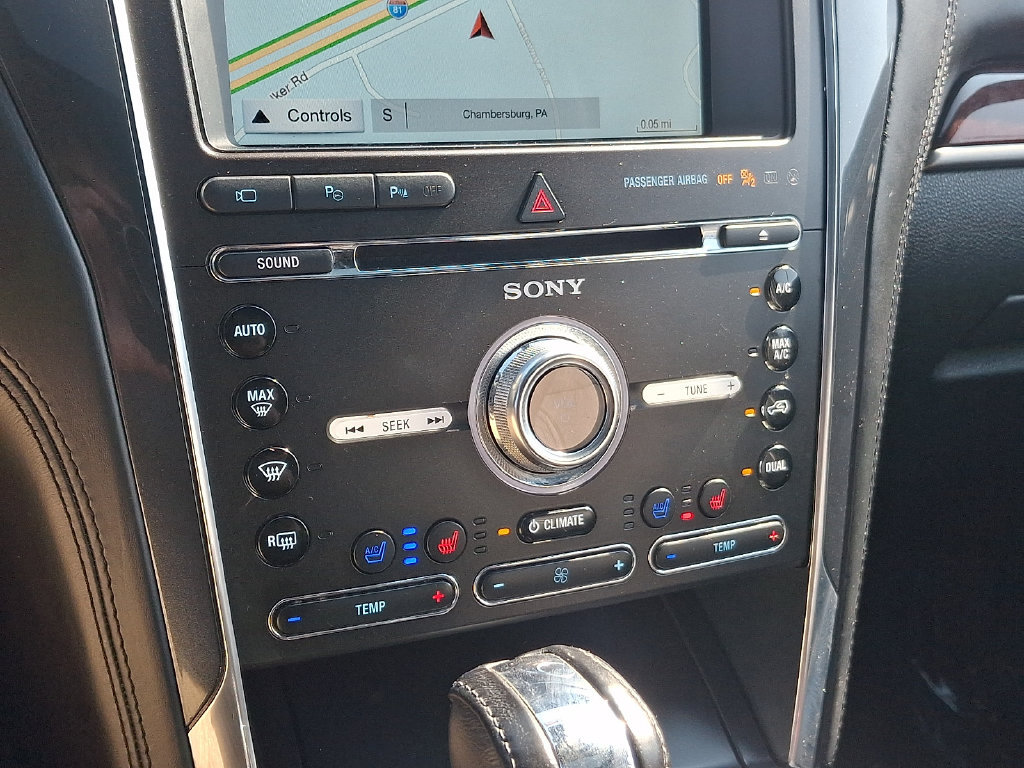 Certified 2018 Ford Explorer Platinum AWD/4WD image 16