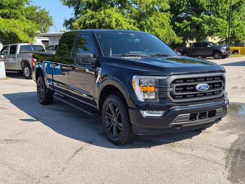 Used 2022 Ford F150 XLT w/ Equipment Group 302A High AWD/4WD image 3