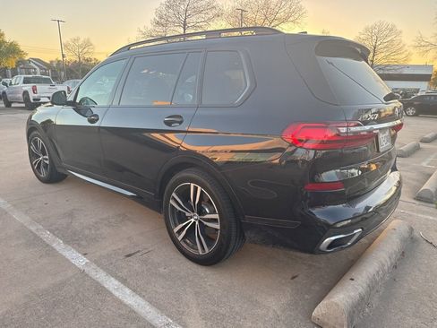 Used 2020 BMW X7 xDrive40i w/ M Sport Package image 3